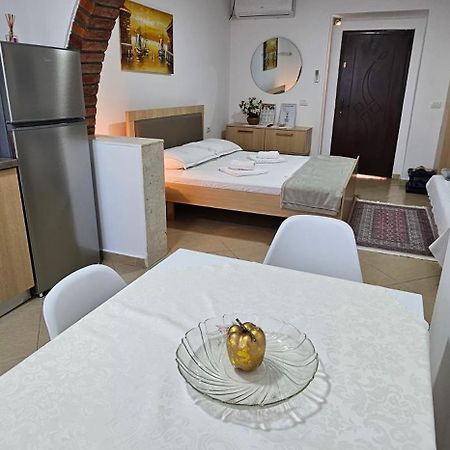 Aliaj Guest House Berat Eksteriør bilde