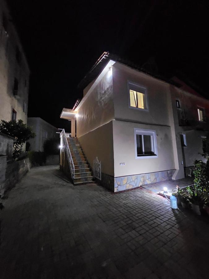 Aliaj Guest House Berat Eksteriør bilde