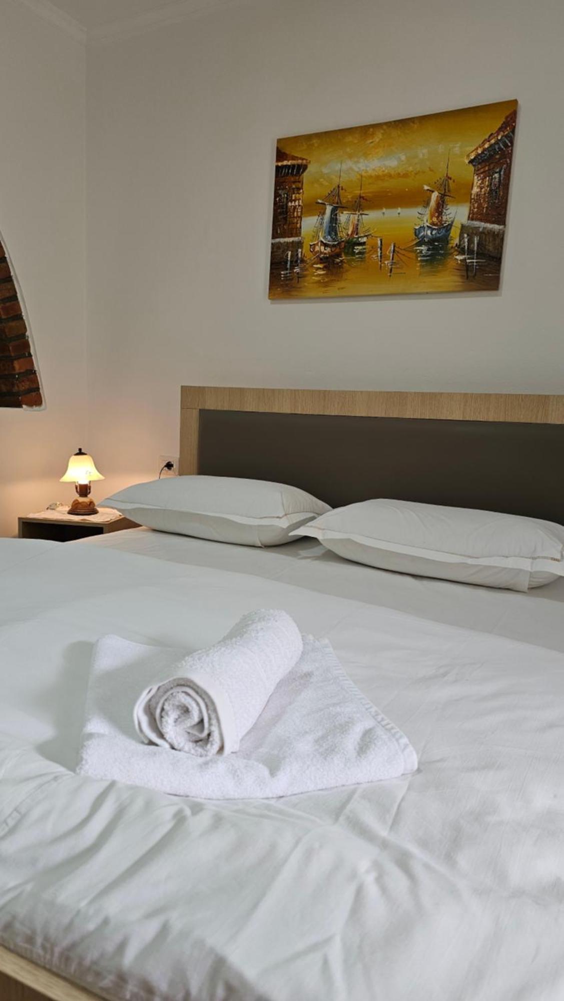 Aliaj Guest House Berat Eksteriør bilde