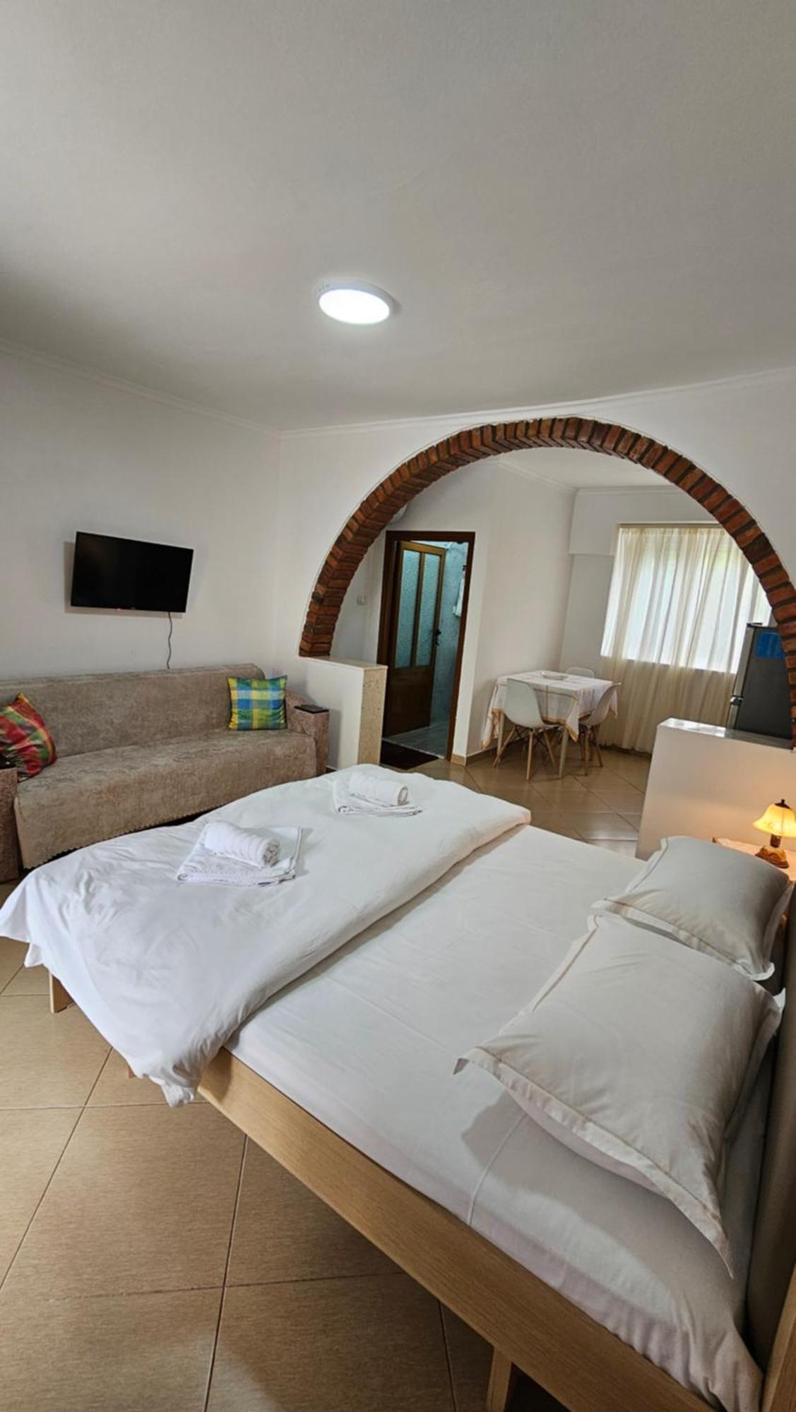 Aliaj Guest House Berat Eksteriør bilde