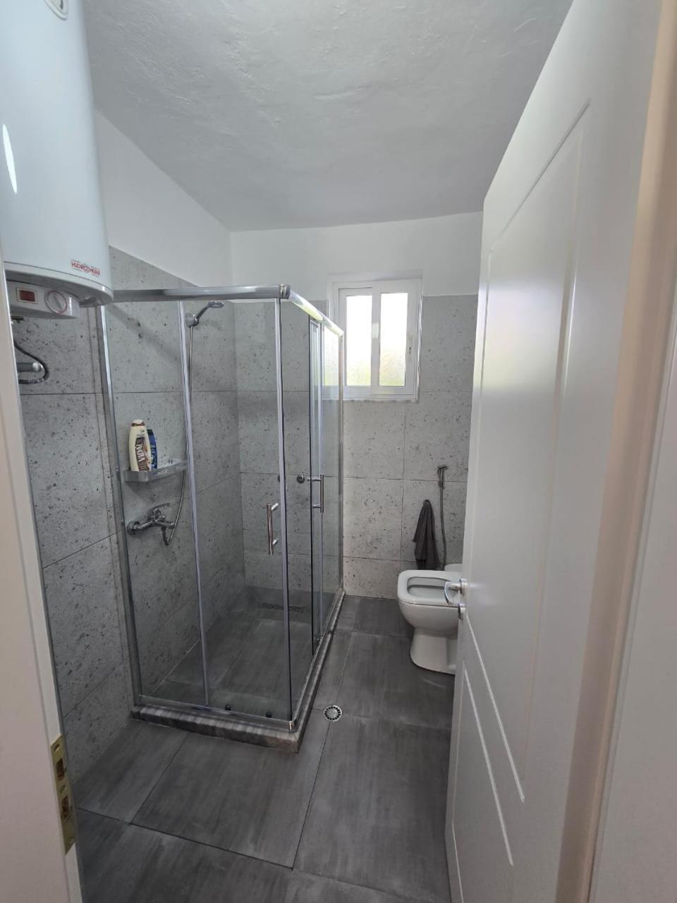 Aliaj Guest House Berat Eksteriør bilde